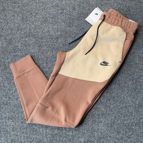 Nike TECH Fleece Pants Joggers Men Small Mineral Clay Brown Tan CU4495-215 NEW - Picture 2 of 8